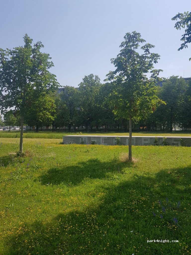 (80992) München - Emmy-Noether-Straße — foto 2