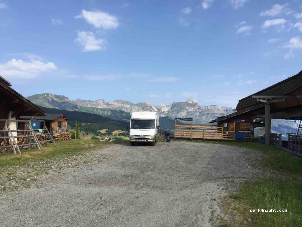 (74120) Demi-Quartier - 1117 Chemin de Bornand — foto