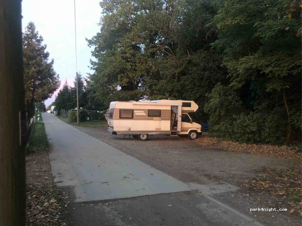 (15306) Gusow-Platkow - 8 Ernst-Thälmann-Straße — foto 3