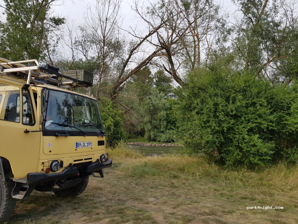 (935 57) Jur nad Hronom - 76 — foto