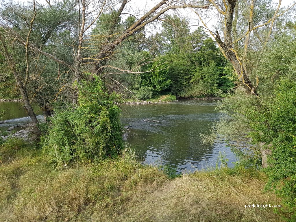 (935 57) Jur nad Hronom - 76 — foto 2