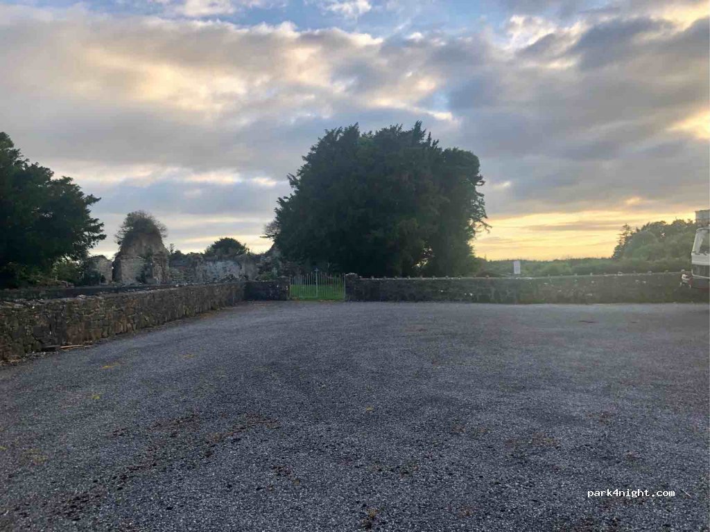 () Loughrea - Unnamed Road — foto
