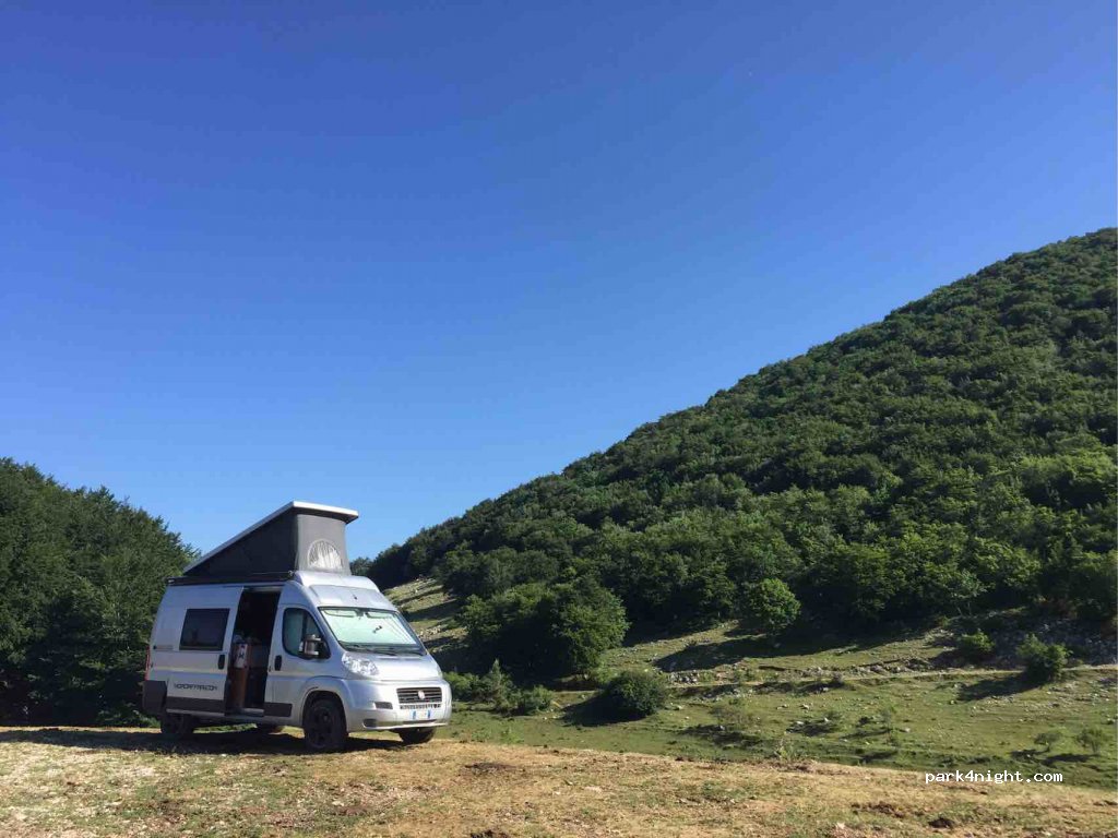 (02018) Poggio Bustone - unnamed road — foto