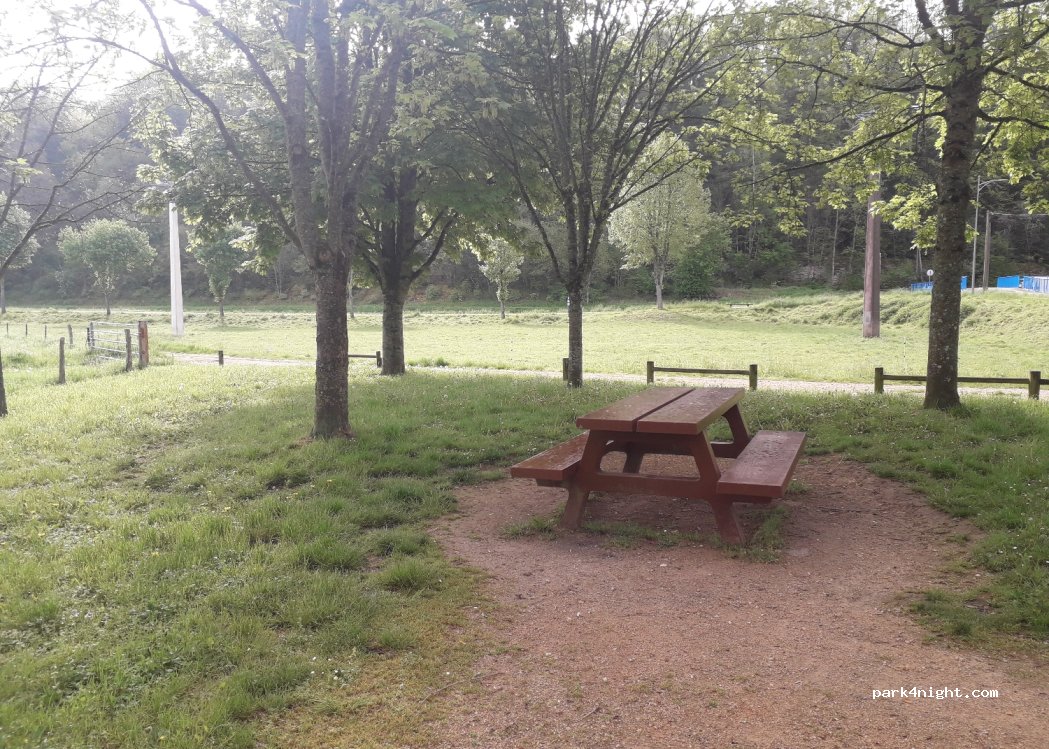(52000) Chamarandes-Choignes - Place du Tilleul — foto 3