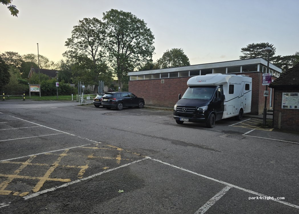 (GU4 8AA) Guildford - 4 Shalford Road — foto 5