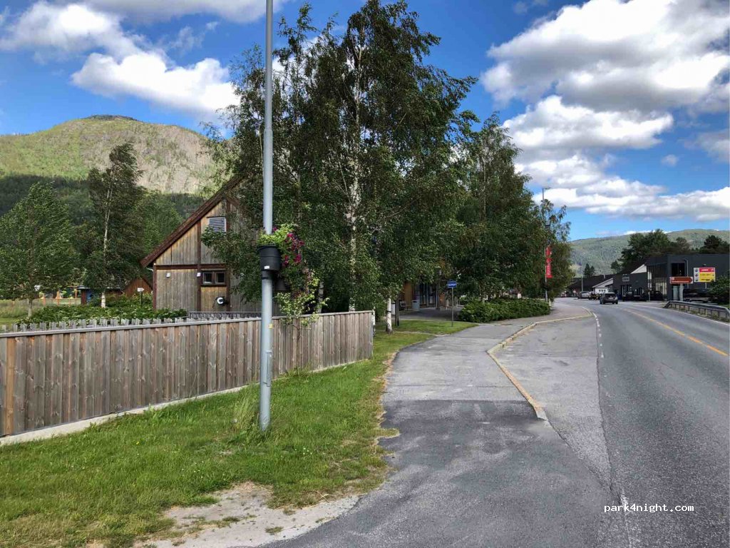 (4748) Rysstad - unnamed road — foto
