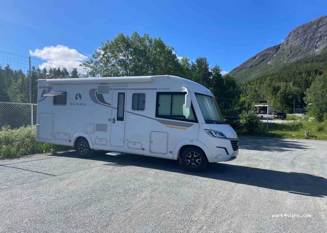 (3560)  - 2 Fiskumvegen — foto 4