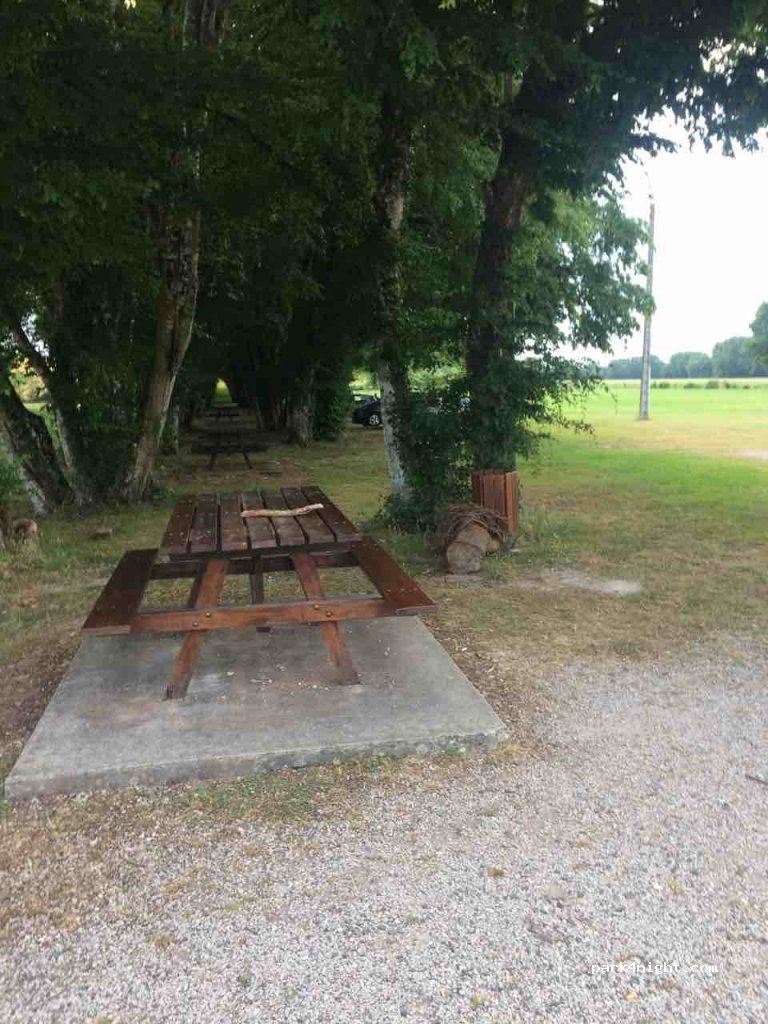 (16110) La Rochette - Le Logis de la Rochette — foto 2