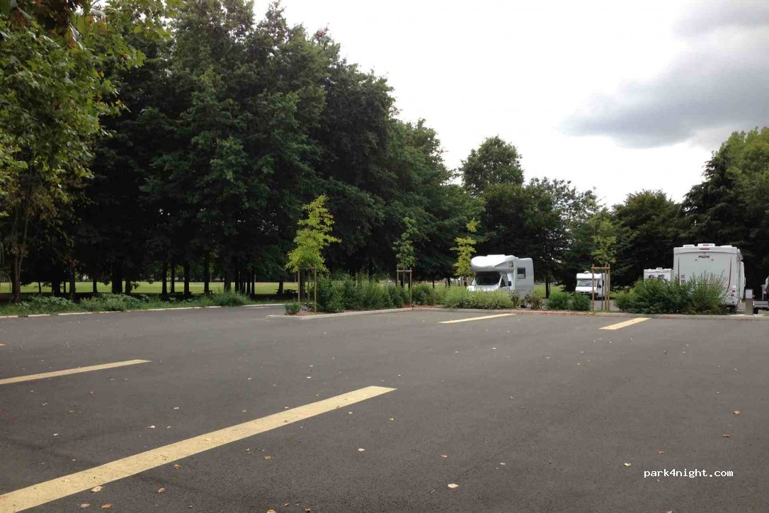 (85200) Fontenay-le-Comte - Avenue du Général de Gaulle — foto 2