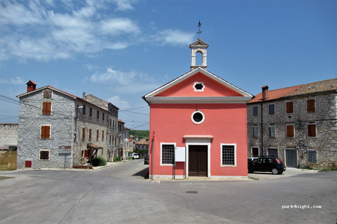 (52474) Brtonigla - 8 Giuseppe trg — foto 3