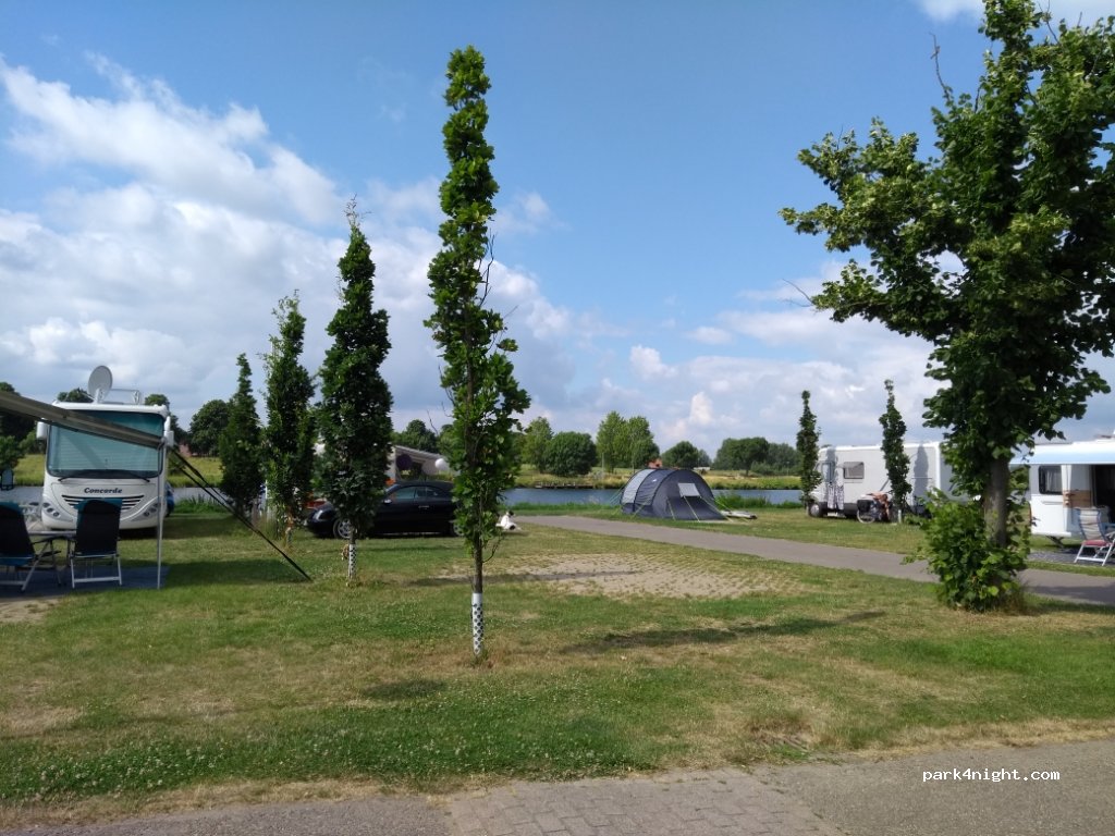 Resort Marina Oolderhuuske B.V. — foto