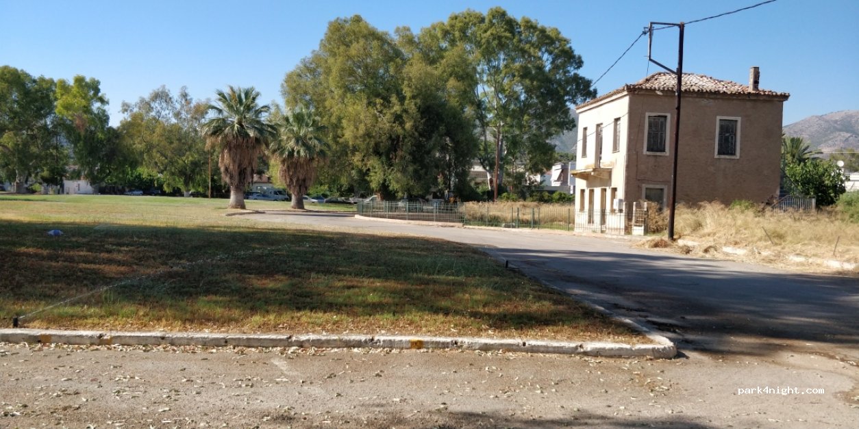 (340 08) Eretria - 70 Leoforos Archeou Theatrou — foto