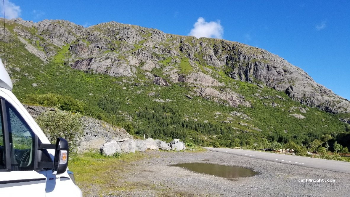 (8384) Sund I Lofoten - Sekundær Fylkesveg 810 — foto 2