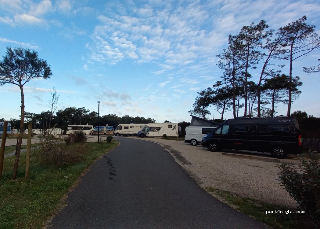 Aire municipale de camping-cars Ondres-Océan — foto 3