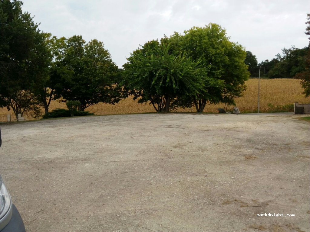 (16190) Juignac - Le Bourg — foto 2