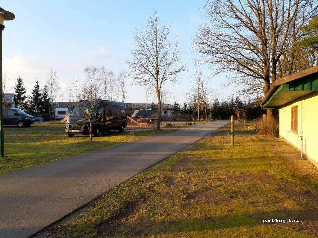 Camping at Lake Dobbertiner — foto