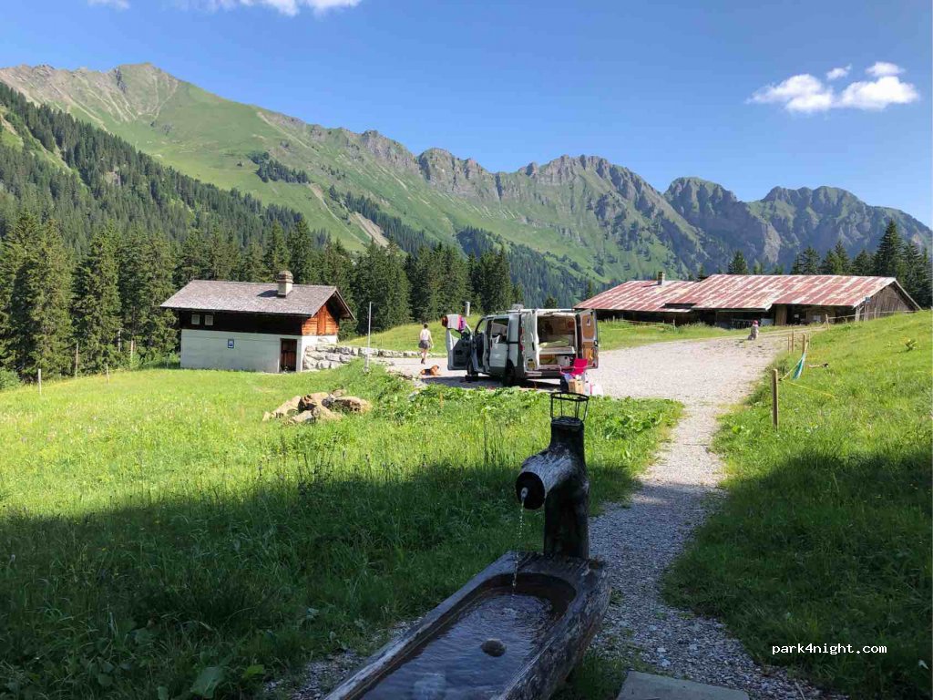 Alp-Camping Stuedeli am Arnensee — foto