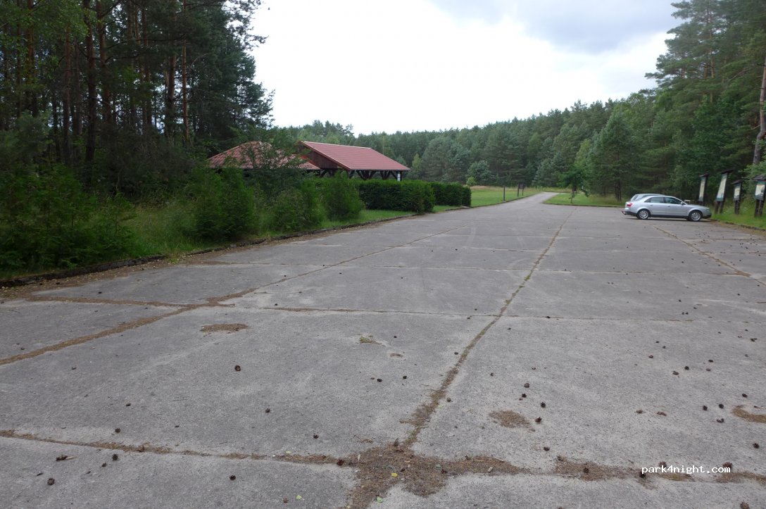 (64-965) Okonek - Unnamed Road — foto