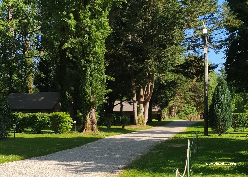 Camping et Gîtes d'Auberoche Dordogne Perigord — foto 4