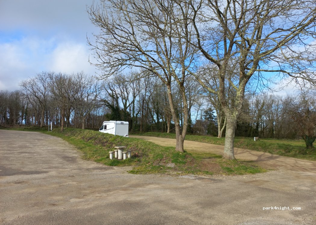 (29180) Locronan - 6 Rue du Prieuré — foto 3