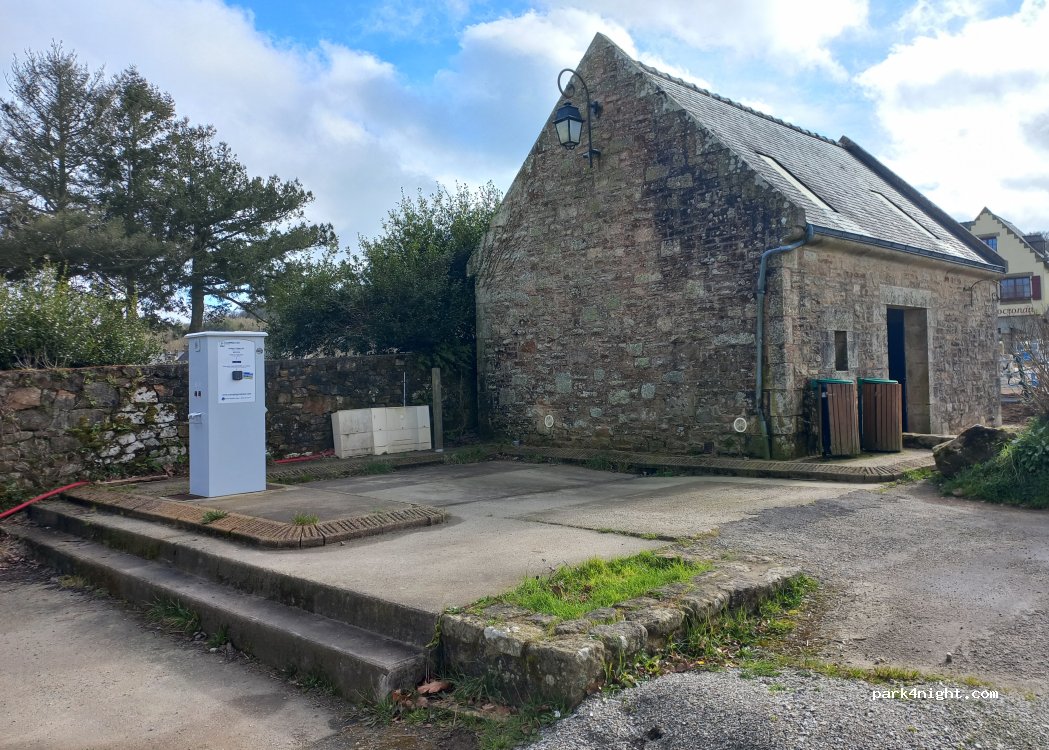 (29180) Locronan - 6 Rue du Prieuré — foto 4