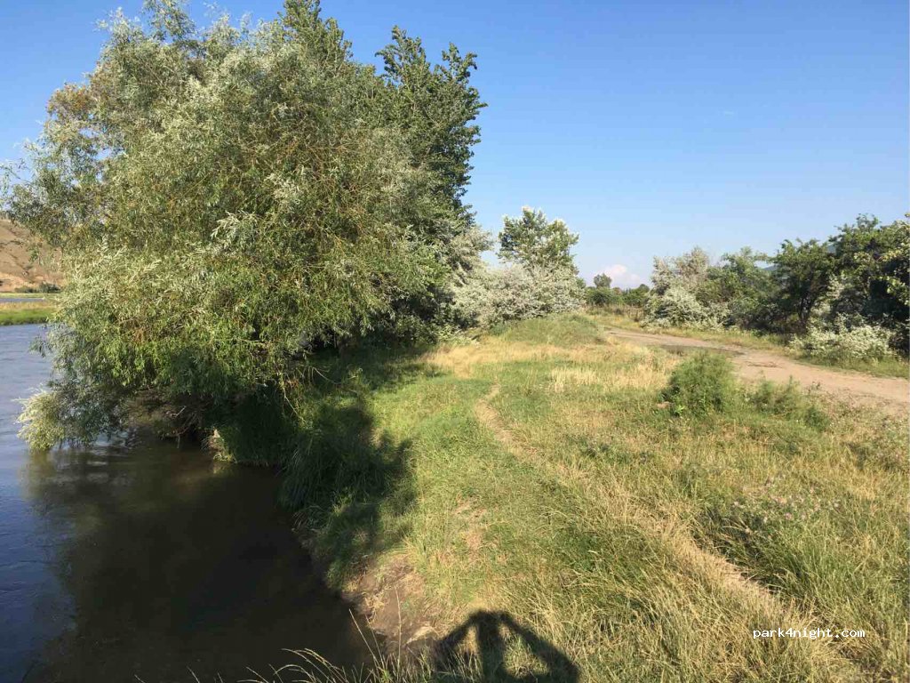 () Skra - Unnamed Road — foto