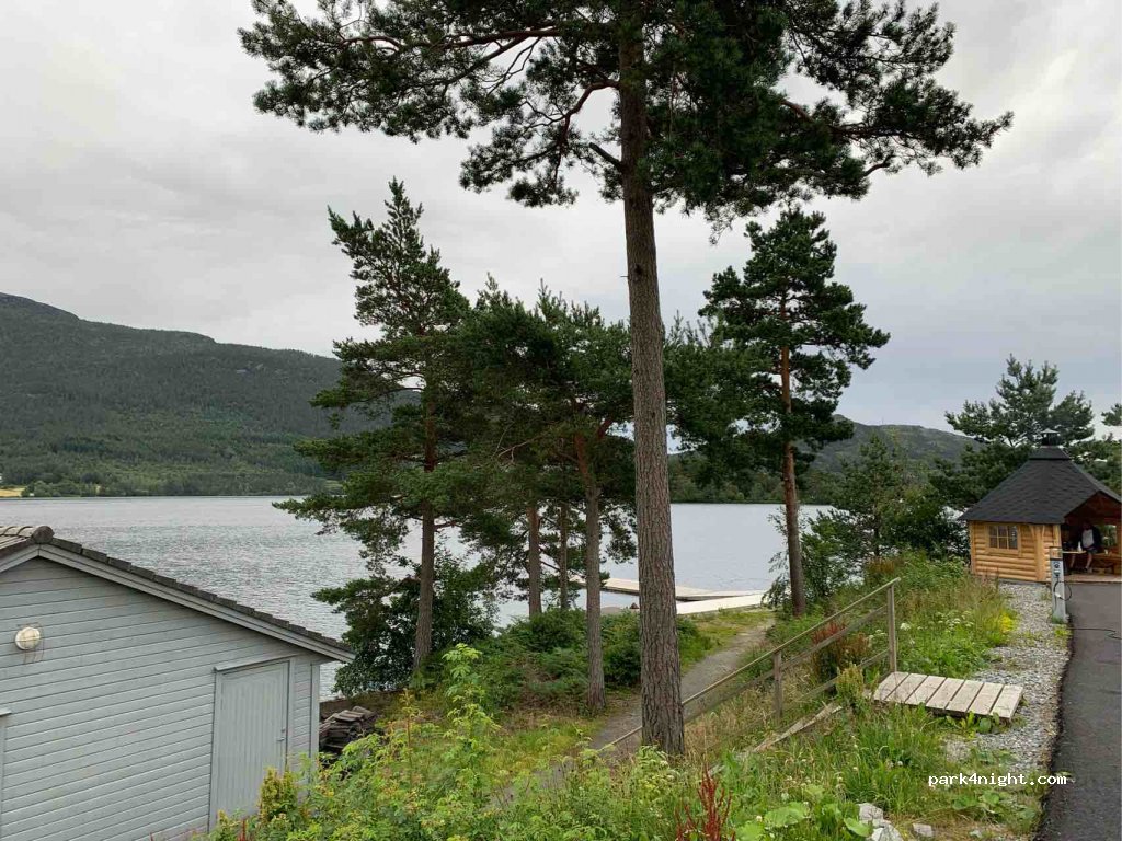Husnes Camping og Gry Helge's Bar & Restaurant — foto 3