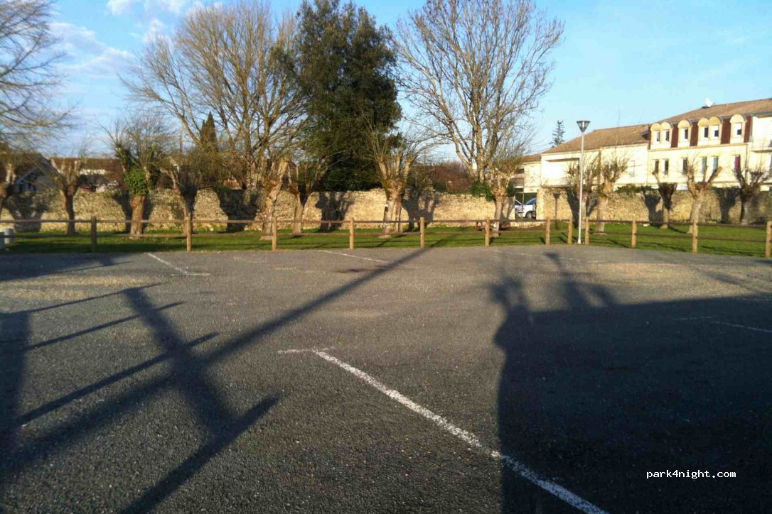 (33112) Saint-Laurent-Médoc - 1-7 Rue des Fontaines — foto