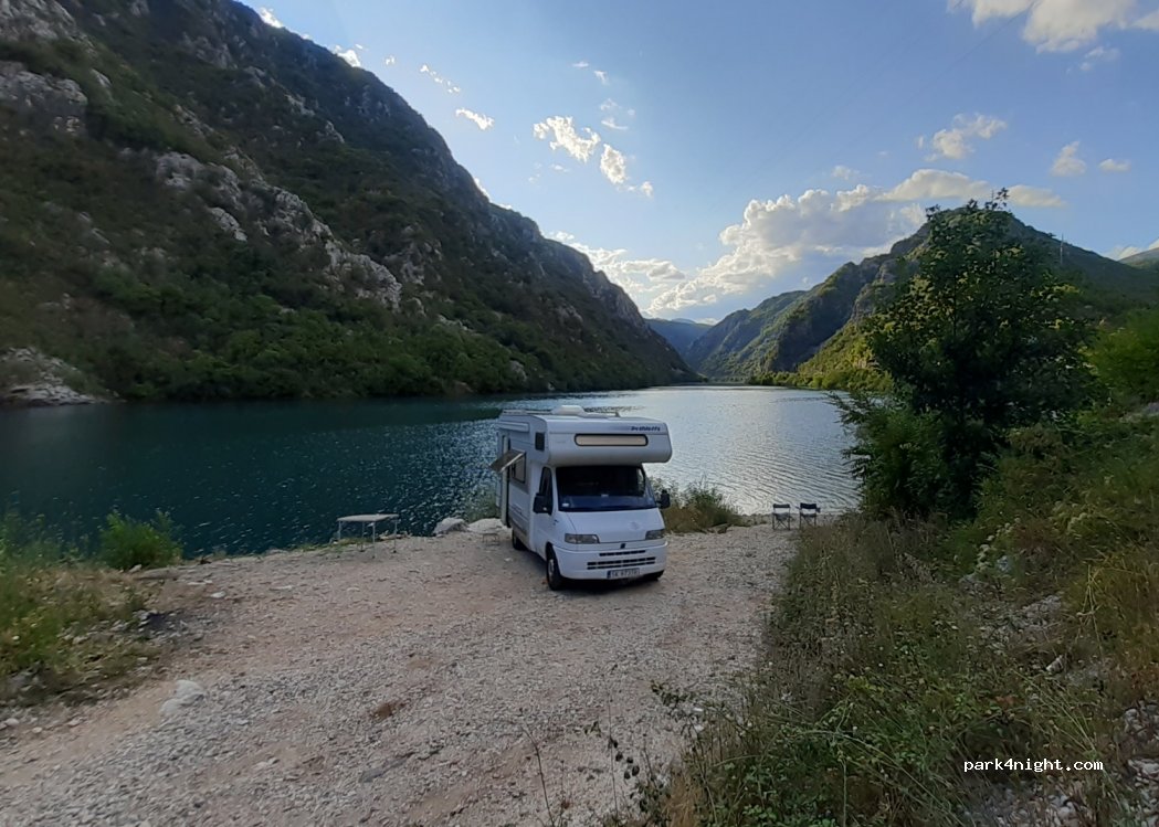 () Prigrađani - E73 — foto 3