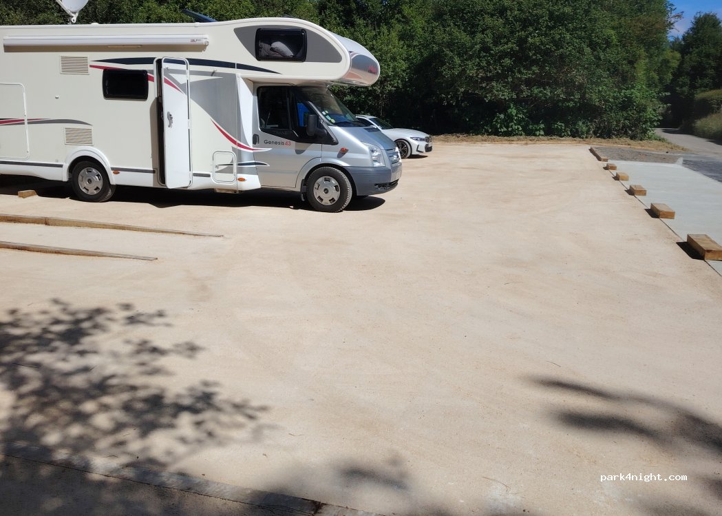 (38690) Châbons - Chemin de Baraban — foto 4
