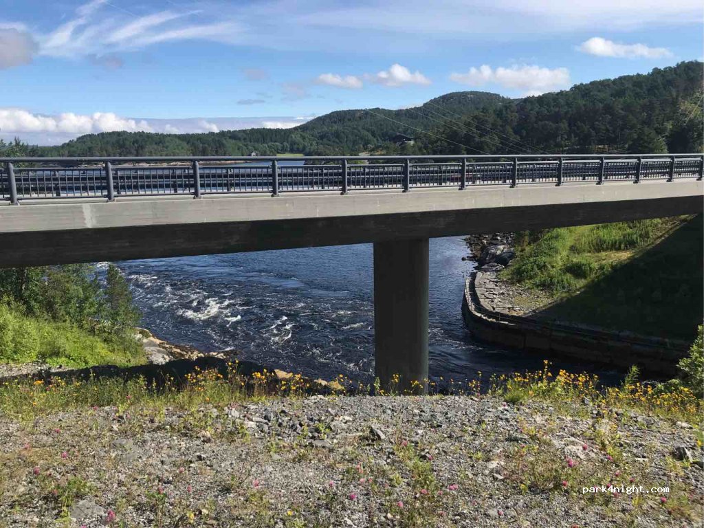 (6694) Foldfjorden - 38 Primær Fylkesveg 680 — foto