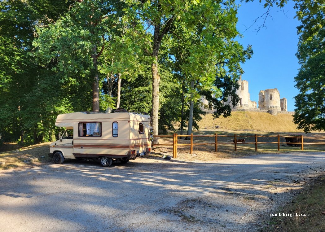 (02130) Fère-en-Tardenois - 45 Route du Château — foto 2