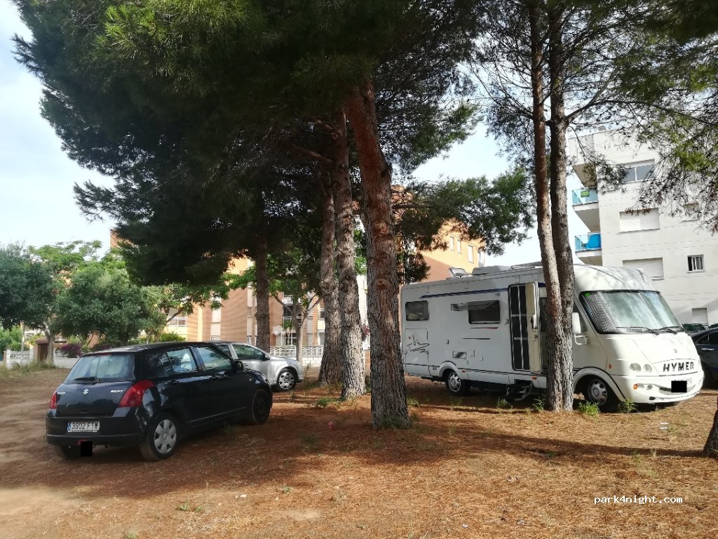 (43850) Cambrils - 2 Carrer Gaià — foto