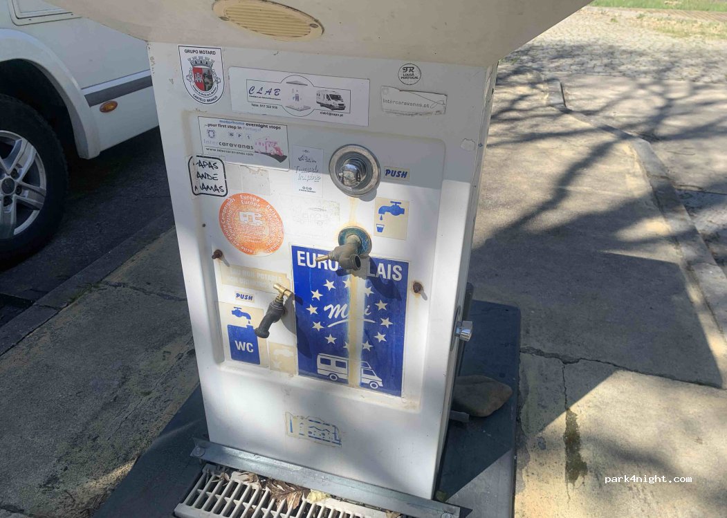 Área Serviço Autocaravanas — foto 4