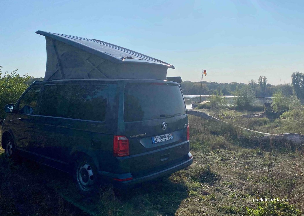 (45600) Guilly - Unnamed Road — foto 3
