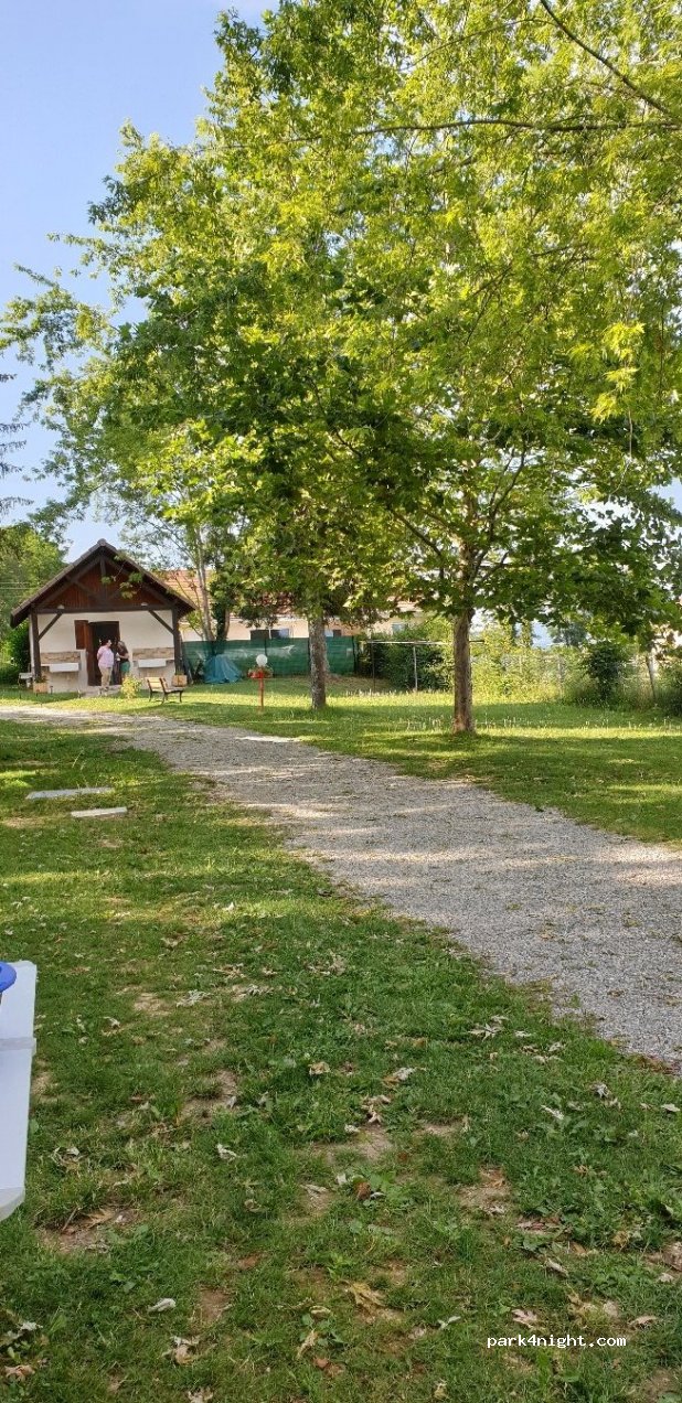 Camping municipal LES ERABLES — foto