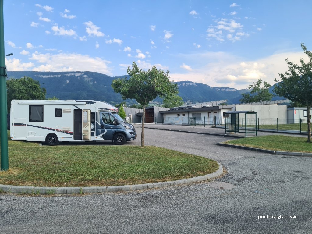 (73410) Saint-Ours - D211D — foto 3