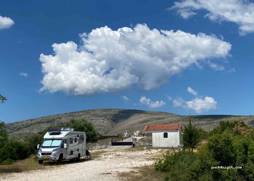 (463 00)  - Eparchiaki Odos Parapotamou-Delvinakiou — foto 2