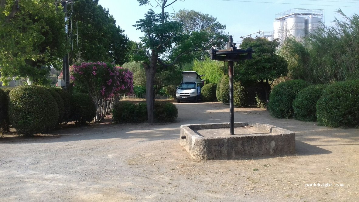 (11120) Pouzols-Minervois - 16 Rue du Minervois — foto