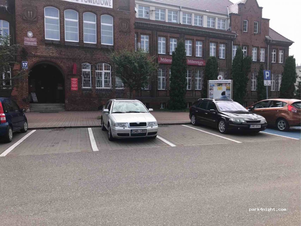 (82-200) Malbork - 67 Plac Słowiański — foto