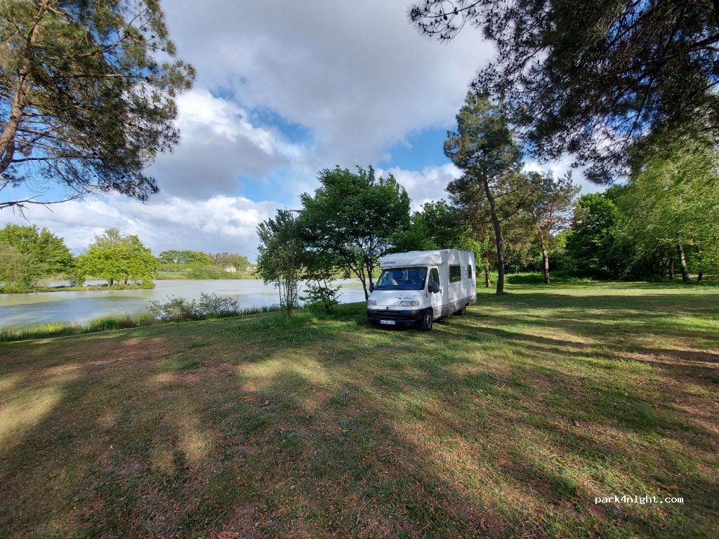 (35550) Pipriac - D177 — foto