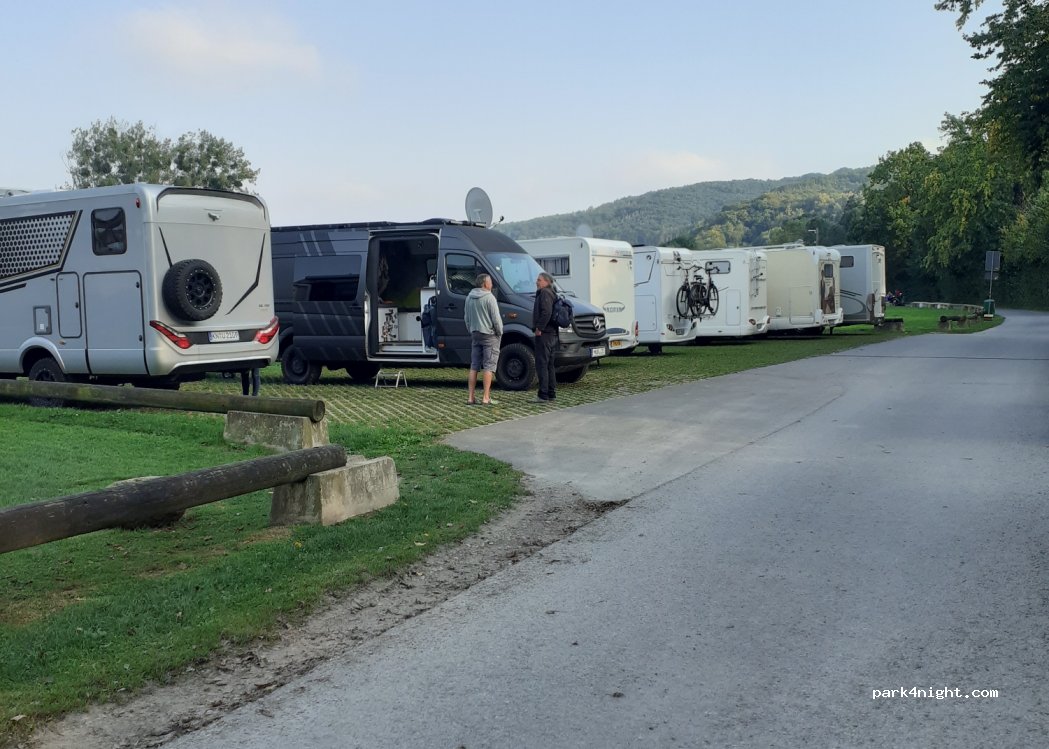 Wohnmobilstellplatz Am Weserhafen — foto 4