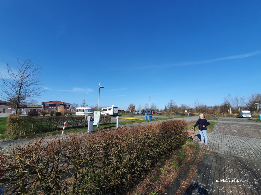 Wohnmobilhafen Großes Meer — foto