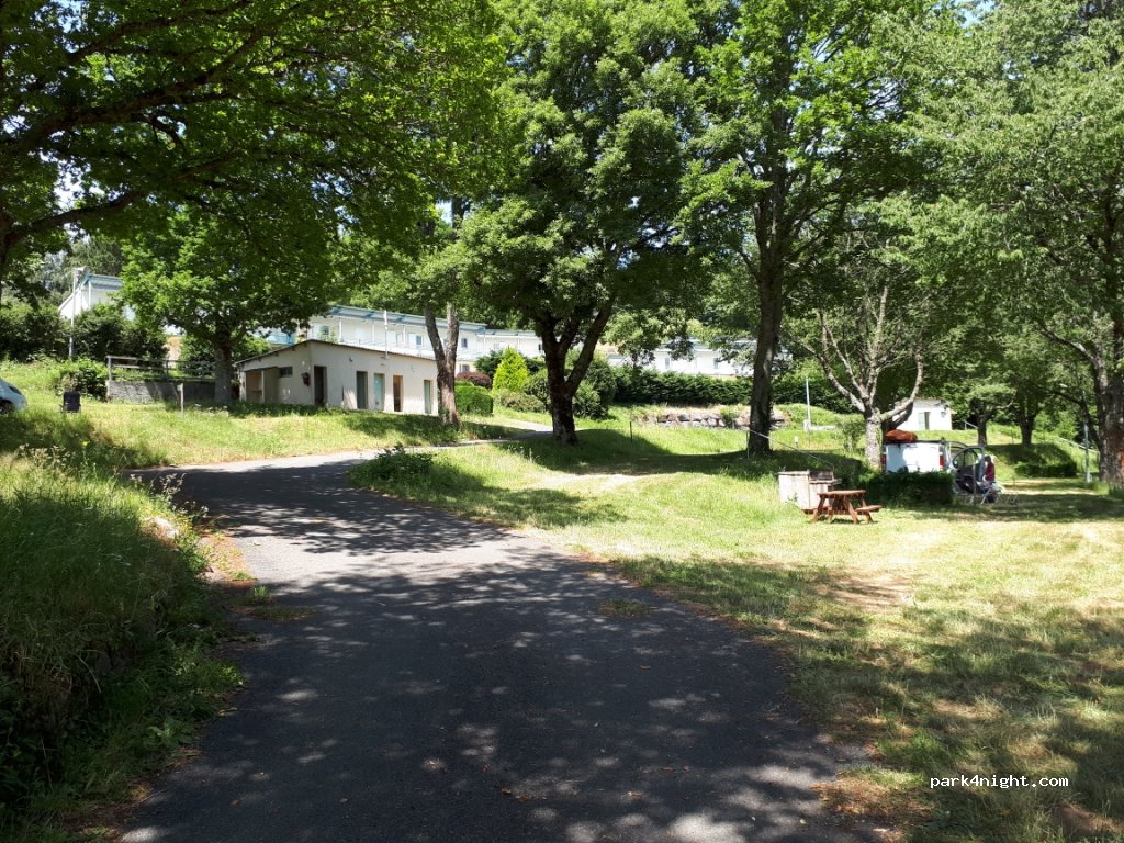 Camping Les Fées du Lac — foto