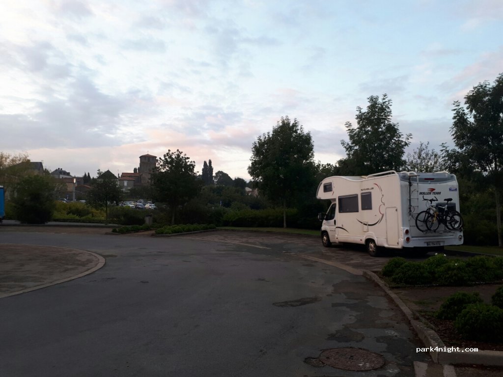 (85700) Pouzauges - D49 — foto 3