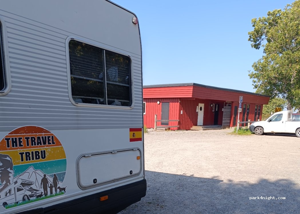 (760 15) Gräddö - 9 Skepparvägen — foto 3