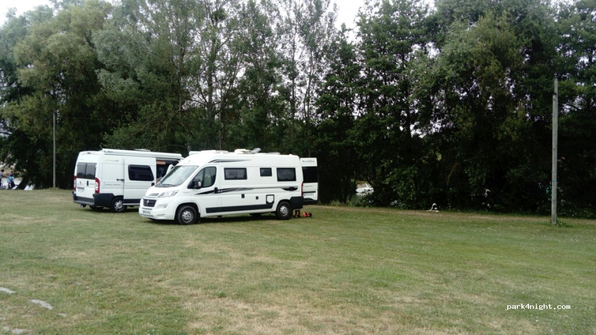 (60750) Choisy-au-Bac - Chemin du Carandeau — foto