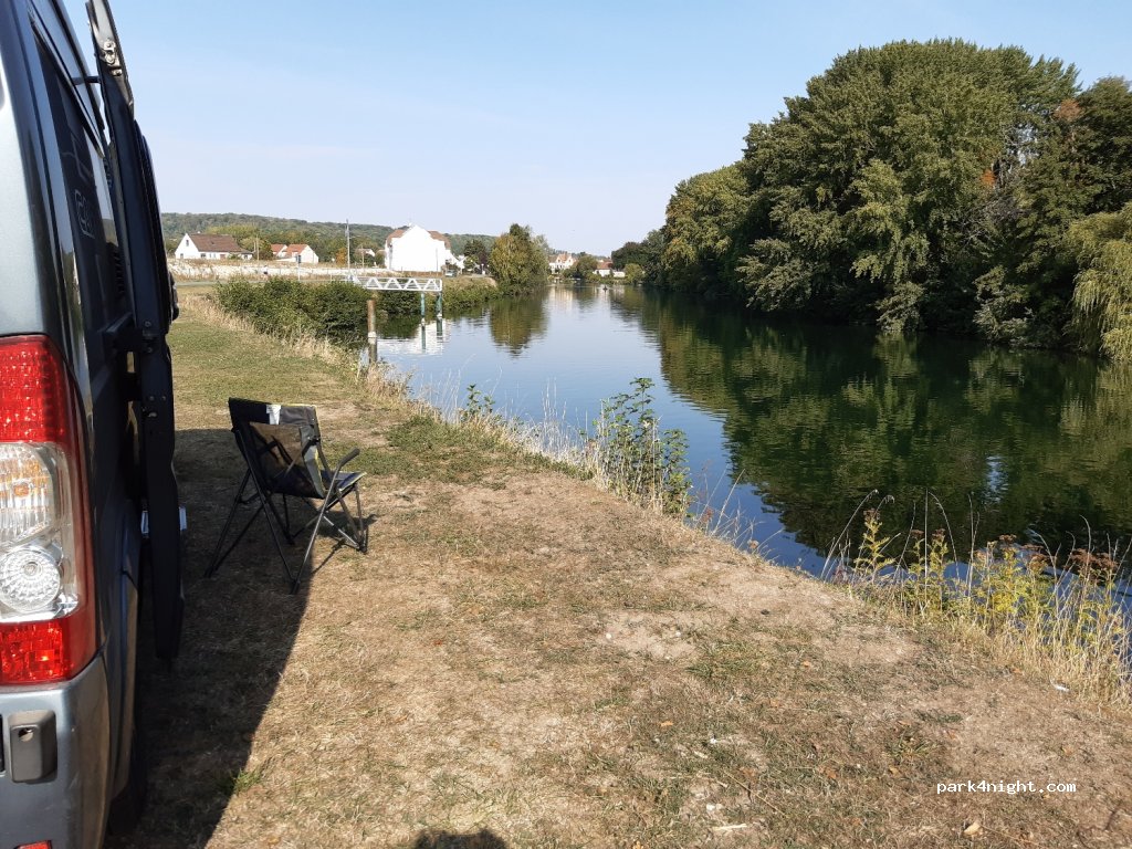 (60750) Choisy-au-Bac - Chemin du Carandeau — foto 2