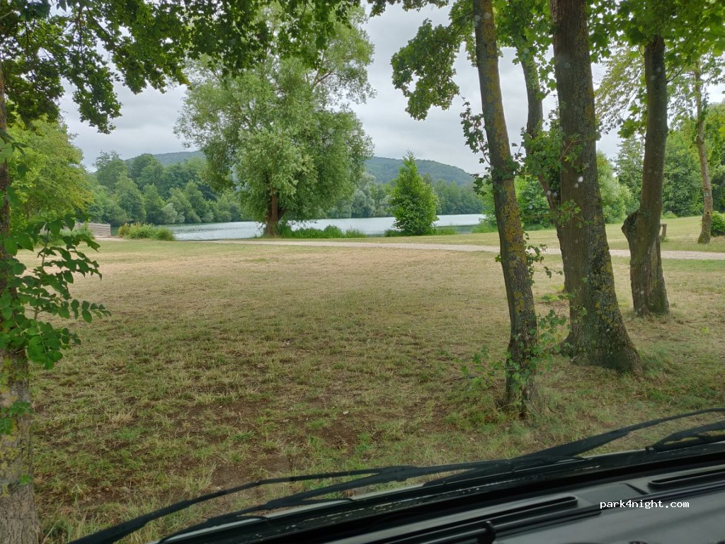 (91230) Happurg - Unnamed Road — foto