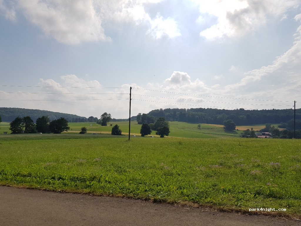 (73266) Bissingen an der Teck - Unnamed Road — foto 3